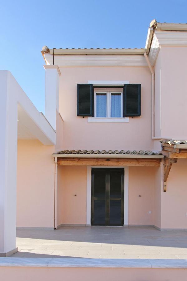 Elli Corfu *